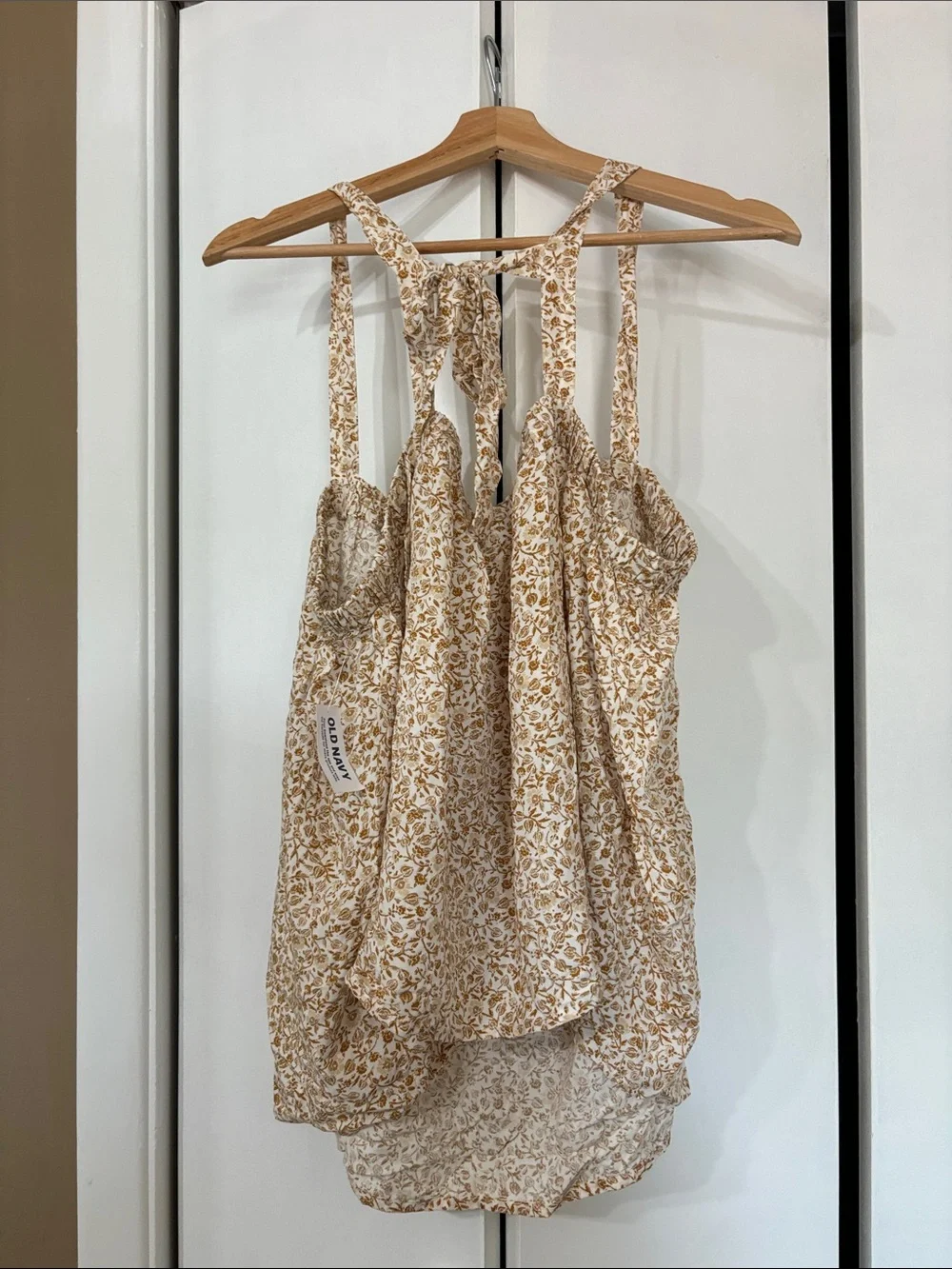 NWT old navy Women's Cream Floral Tie-Back Camisole Top